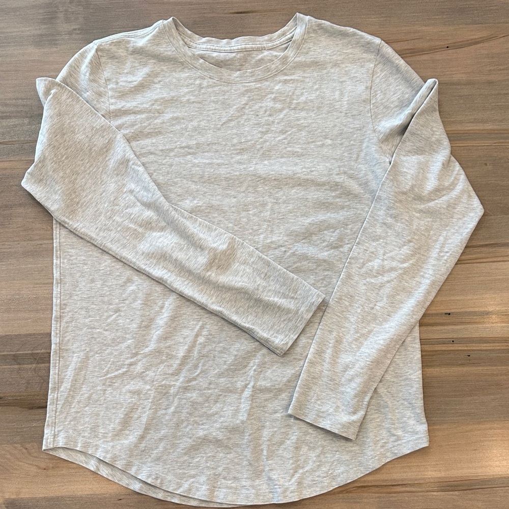 Lululemon Gray Long Sleeve Shirt